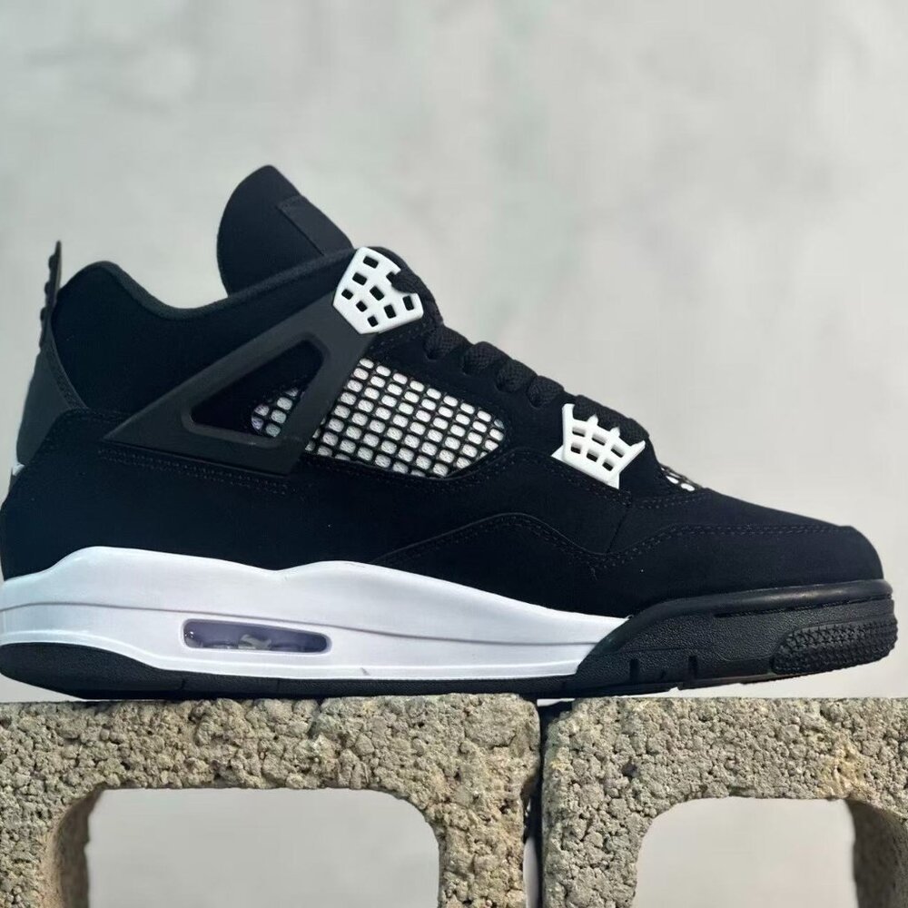 Nike Air Jordan 4 Retro GS White Thunder - Picture 2 of 8